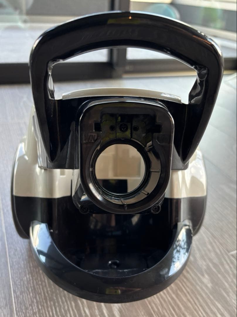 【中古】SHARP ＊ 掃除機 ＊ EC-CT12 ＊ サイクロン＊2023年製