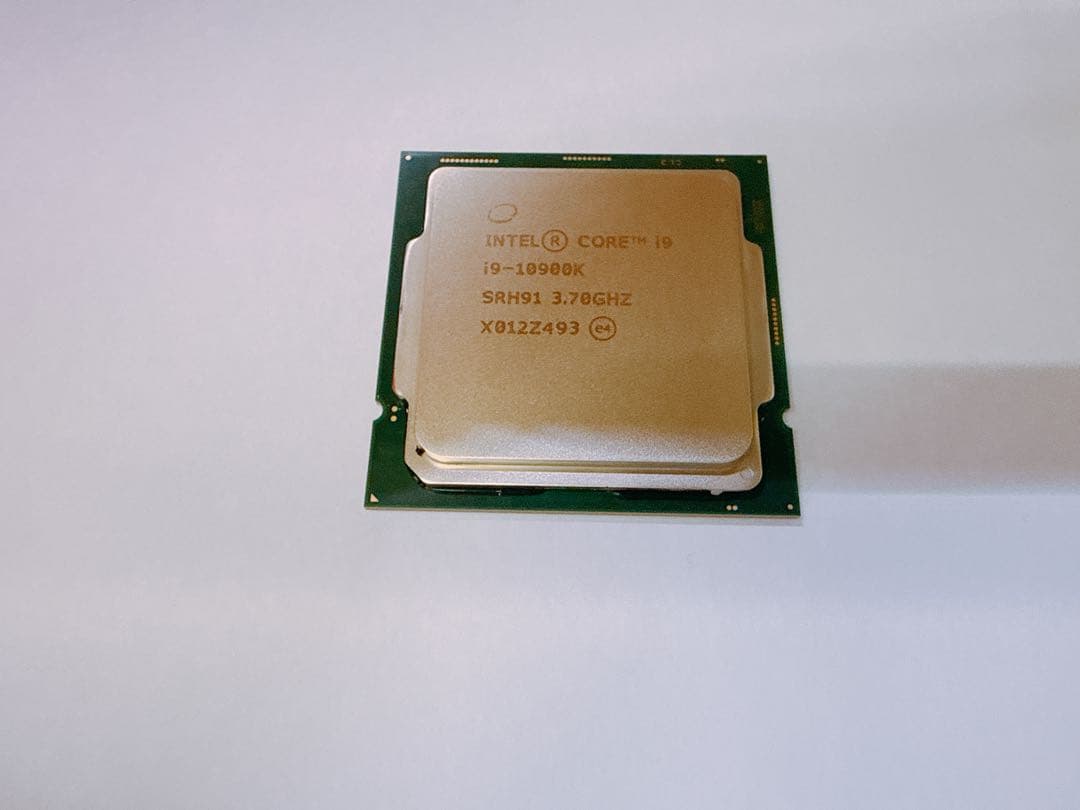 Intel Core i9-10900K CPU 3.7GHz中古品