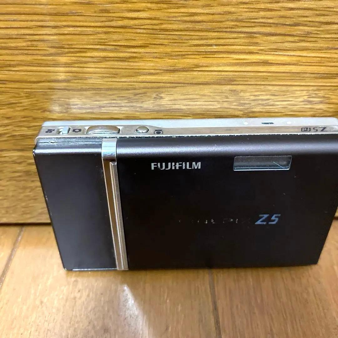 【フジフィルム※収納ケース付※】FINEPIX Z5 ブラック　FUJIFILM