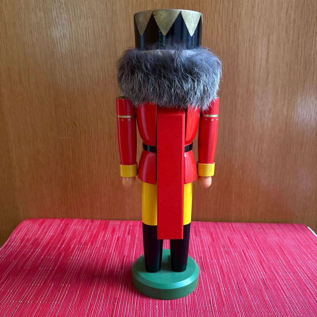 ドイツザイフェン　くるみ割り人形