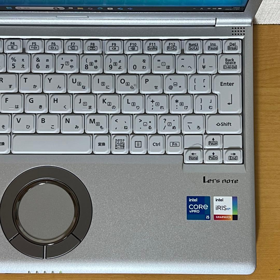 中古美品レッツノートSV1 i5 16G／256GB／Office2024