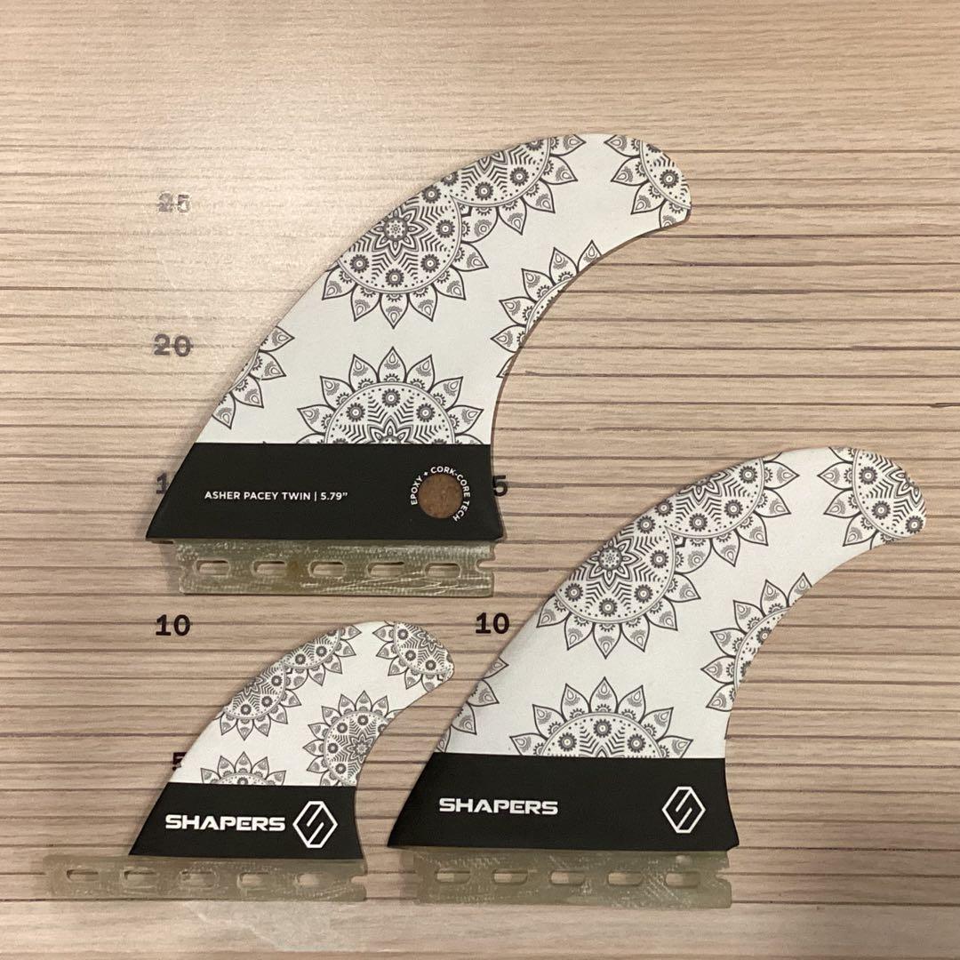 新品フィン　2+1(シングルスタビライザー) シェイパーズ