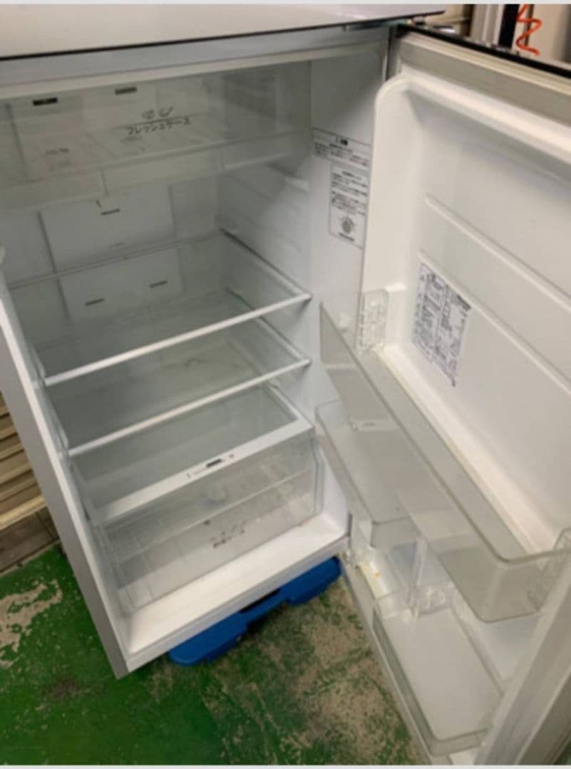 決まりました Hisense 2ドア 冷凍 冷蔵庫 227L 2018年製