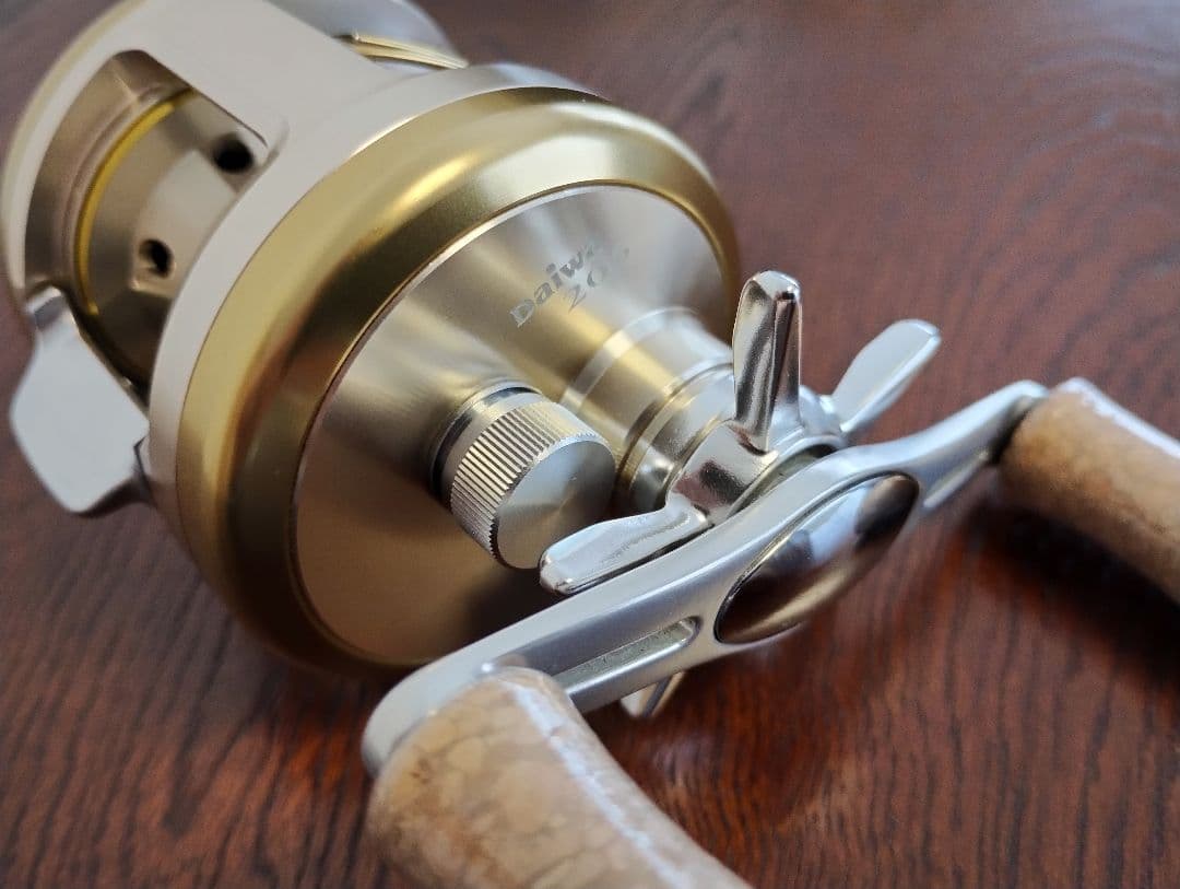 ダイワ　DAIWA　ミリオネア　CVZ205