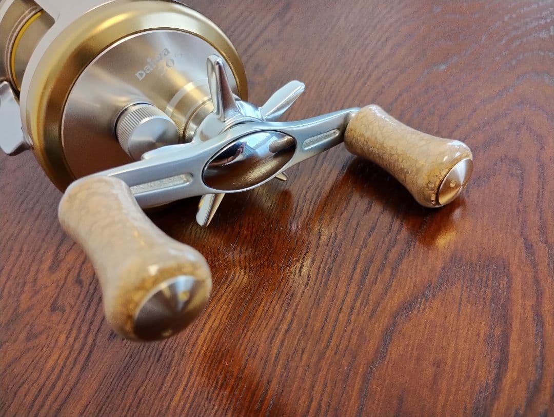 ダイワ　DAIWA　ミリオネア　CVZ205