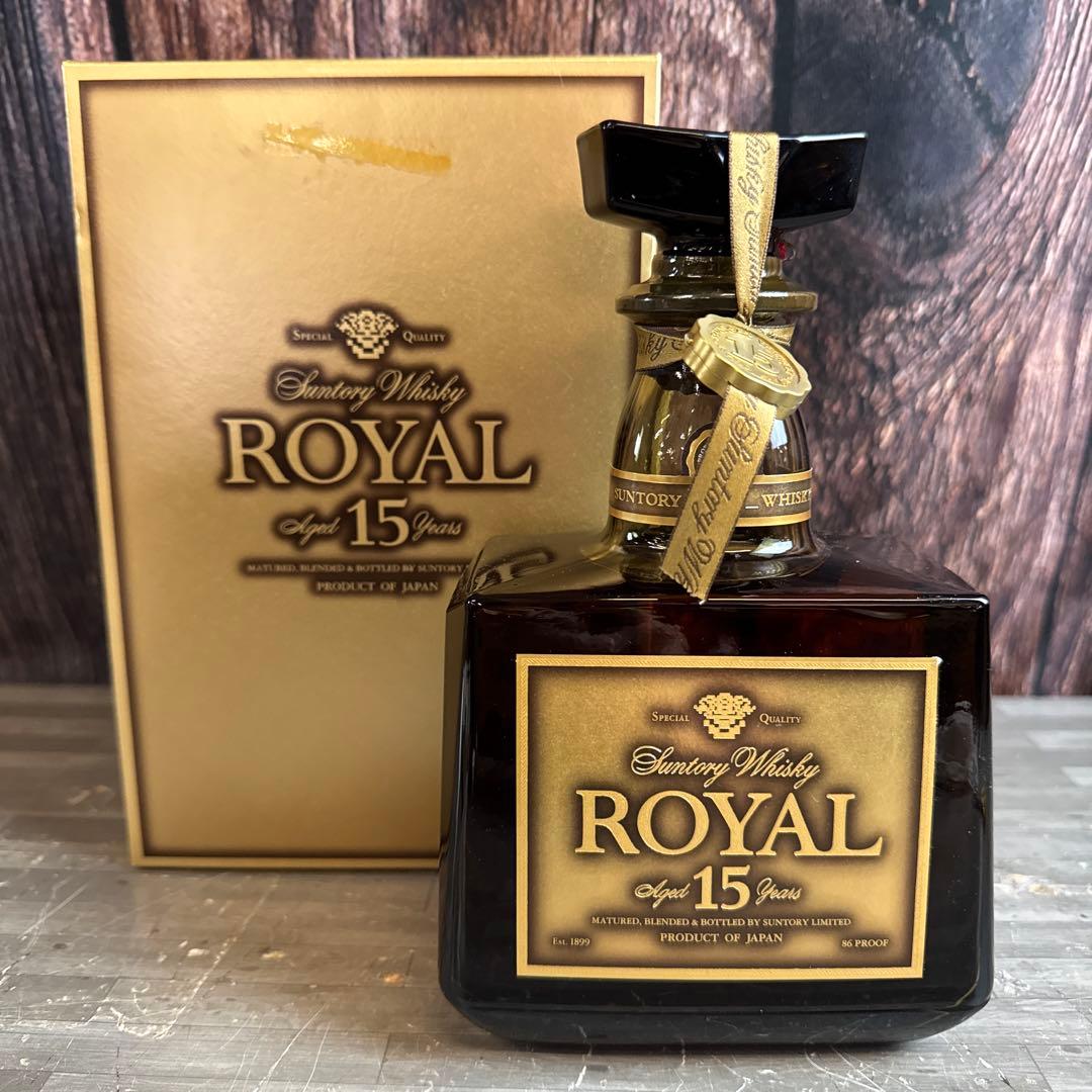 ①未開栓 サントリー ウイスキー ローヤル15年 ゴールドラベル 750ml