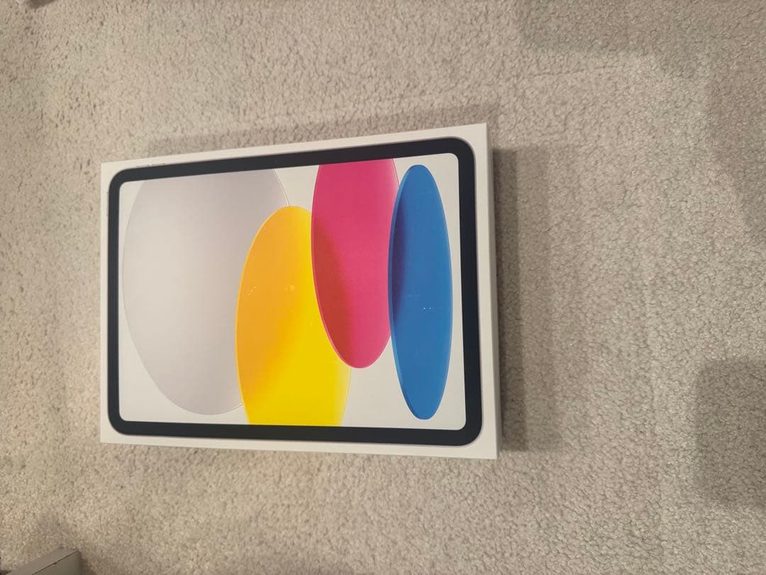 【ドラえもん好き】iPad（10世代）64GB 本体 充電器・ケーブル付き