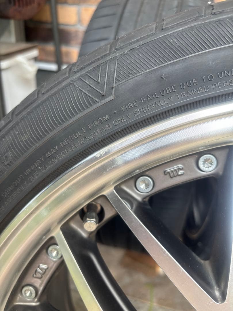 18インチ ロクサーニ、アルミホイールセット 多スポーク