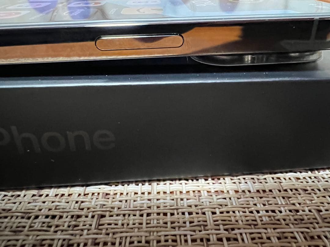 iPhone 13 pro 256GB バッテリー100%グラファイト