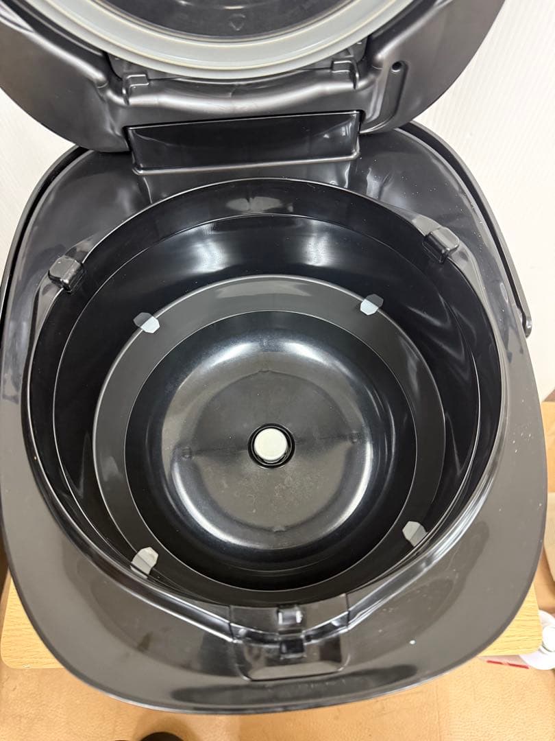 TOSHIBA真空圧力IHジャー炊飯器 RC-18VRV 1.8L 2023年製