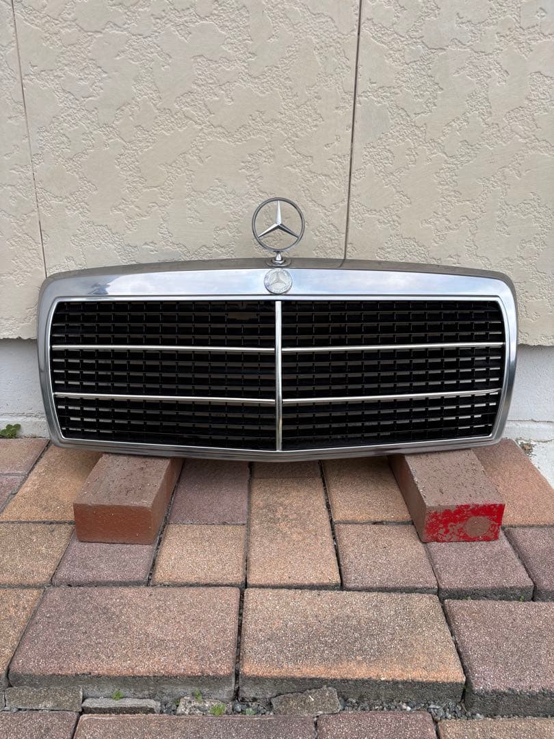 本日限定値下げ！メルセデス・ベンツ 純正グリル