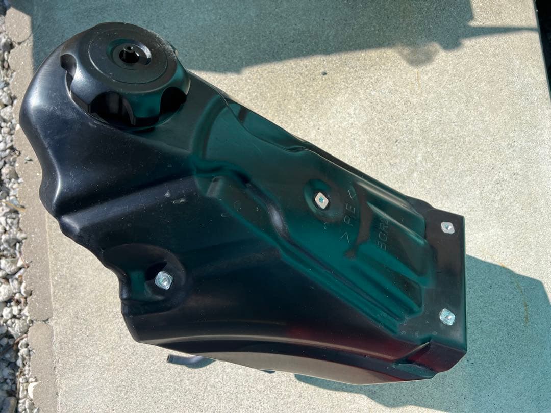 YZ125X 純正タンク