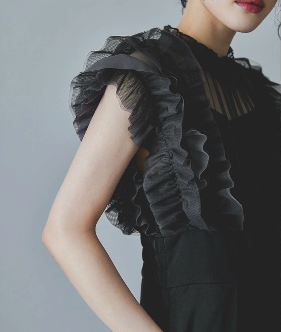 niana フリルハイウエストワイドパンツドレス オールインワン　黒