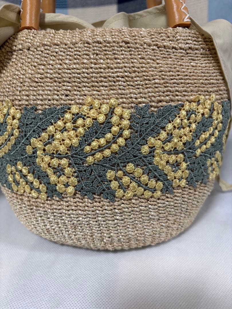 近沢レース ／ラウンド（ミモザ）