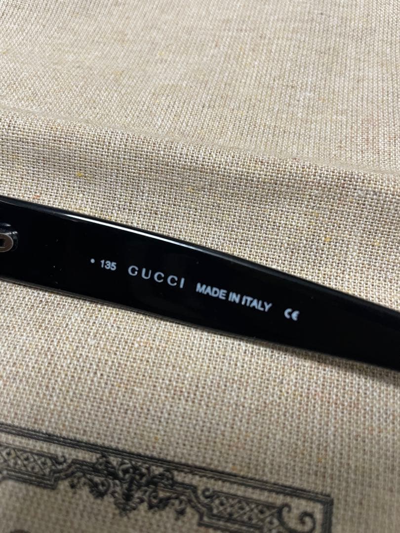 GUCCI グッチ　イタリア製　サングラス　メンズ　レディース　黒　GG2417