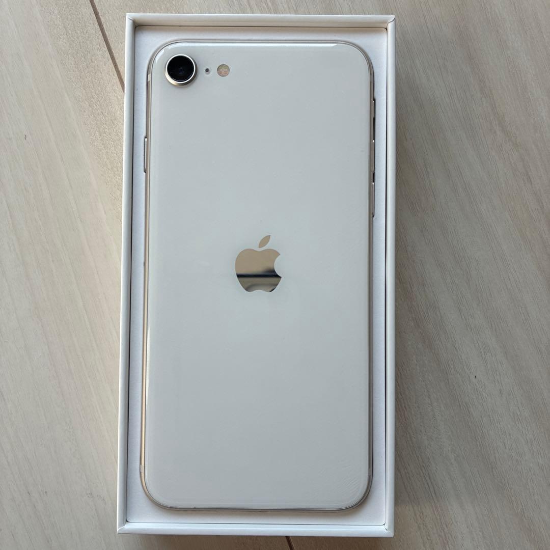 iPhone SE (第3世代) スターライト64GB