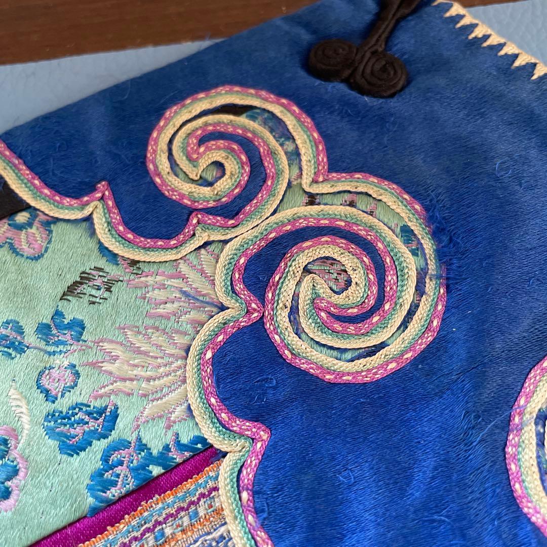 中国　清代　肚兜　手作業　古代刺繍　中国骨董