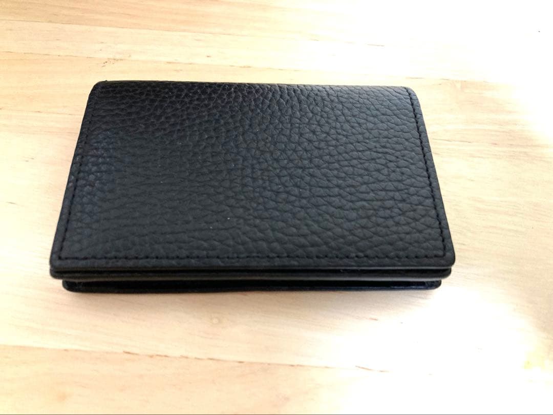 HushTug 名刺入れ