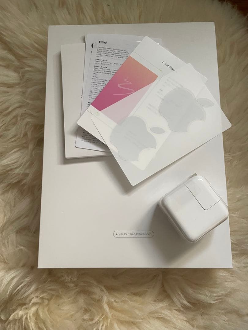 Apple iPad 第6世代 32GBシルバー 本体