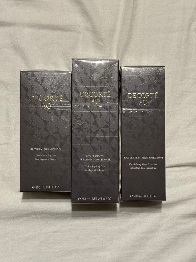 新品未使用DECORTÉAQリペアスムース/シャンプ/トリートメント/ヘアセラム
