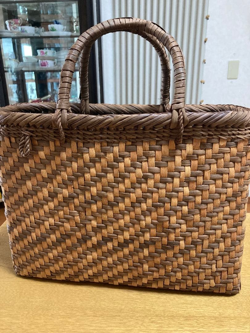 山葡萄と欅大ぶり籠新潟県阿賀町江川宗夫作江川作