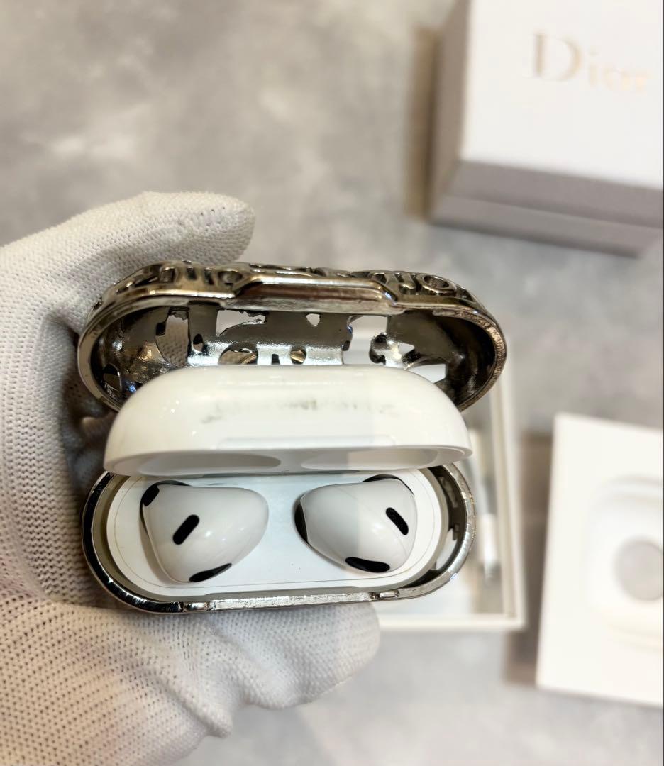 純正AirPods第3世代本体 Diorロゴ入りケース