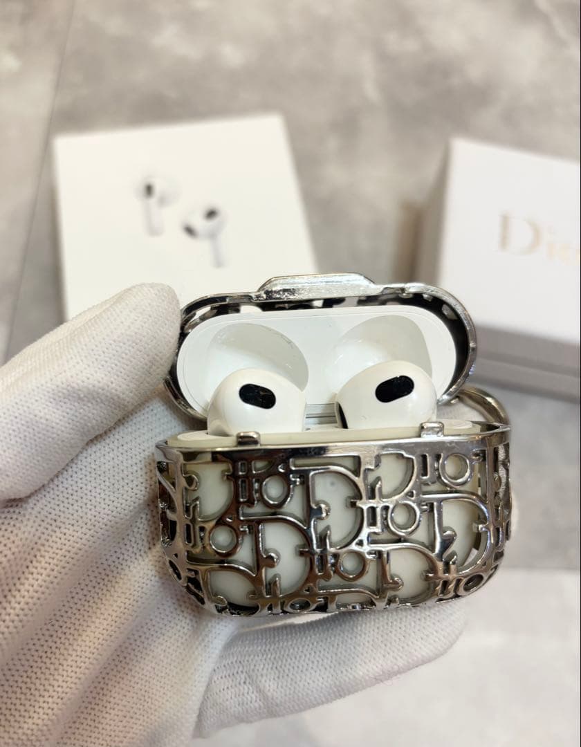 純正AirPods第3世代本体 Diorロゴ入りケース
