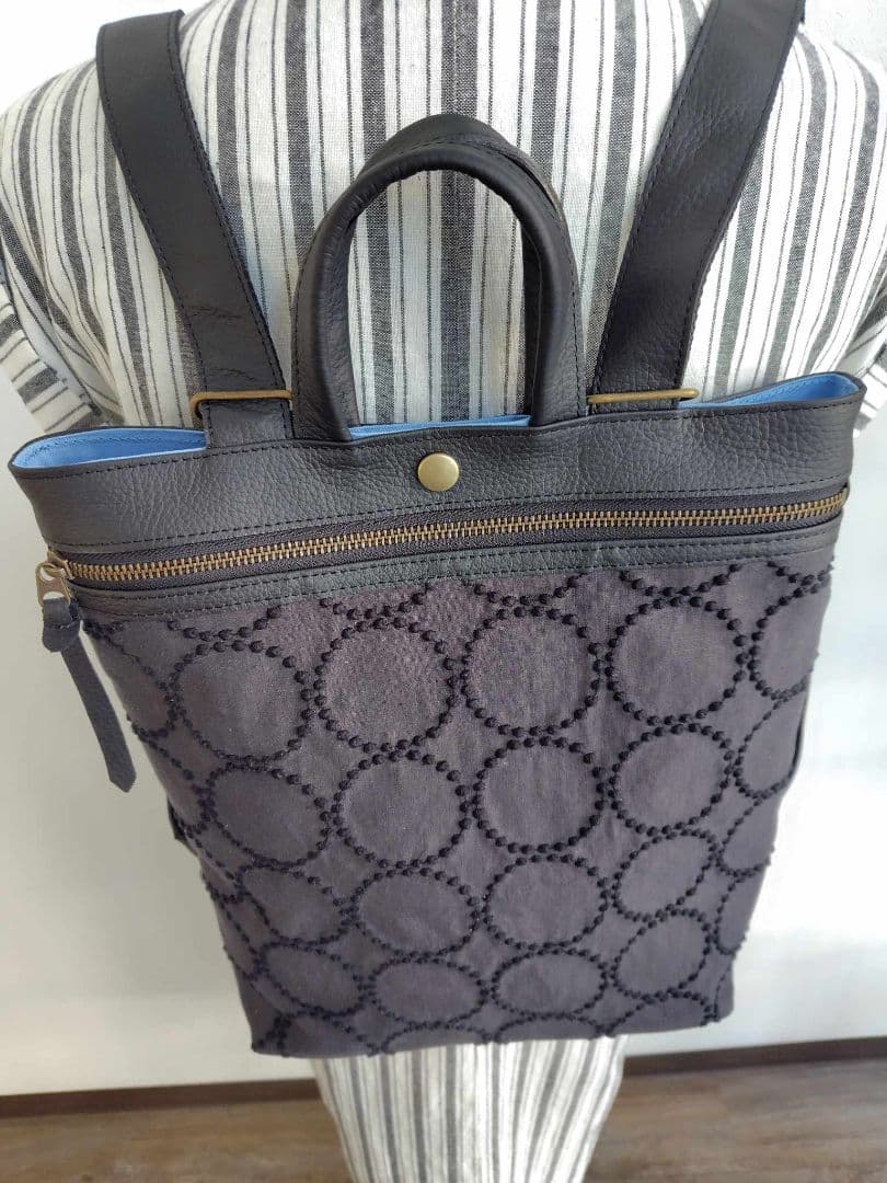 ミナペルホネン/tambourineタンバリンチャコール/A４サイズリュック