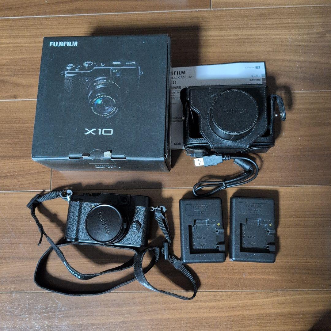 FUJIFILM X10 デジタルカメラ 本体 専用ケースつき