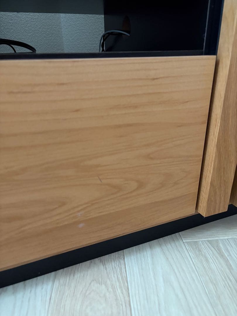 コーナーテレビ台　天然木　扉付き収納