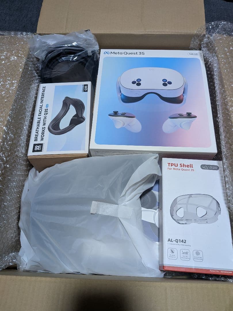 美品　 Quest 3S　128GB VRヘッドセット＋アクセサリー4点