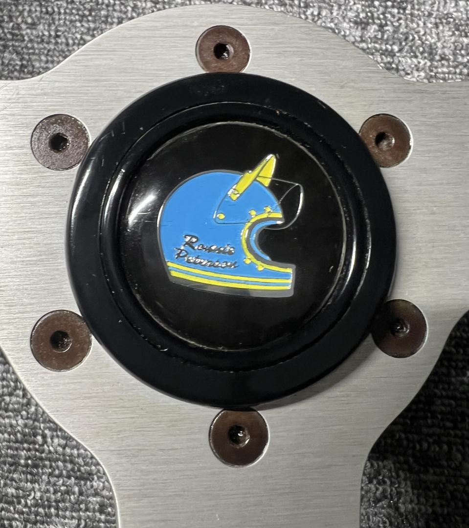 MOMO ステアリング Ronnie Peterson 3スポークヴィンテージ品