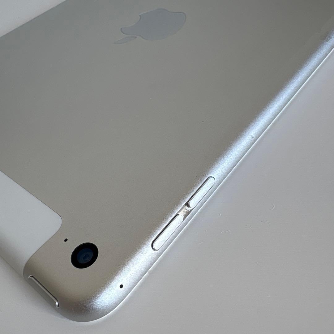 iPad本体 iPad mini4 Wi-Fi+Cellular 128GB simfree