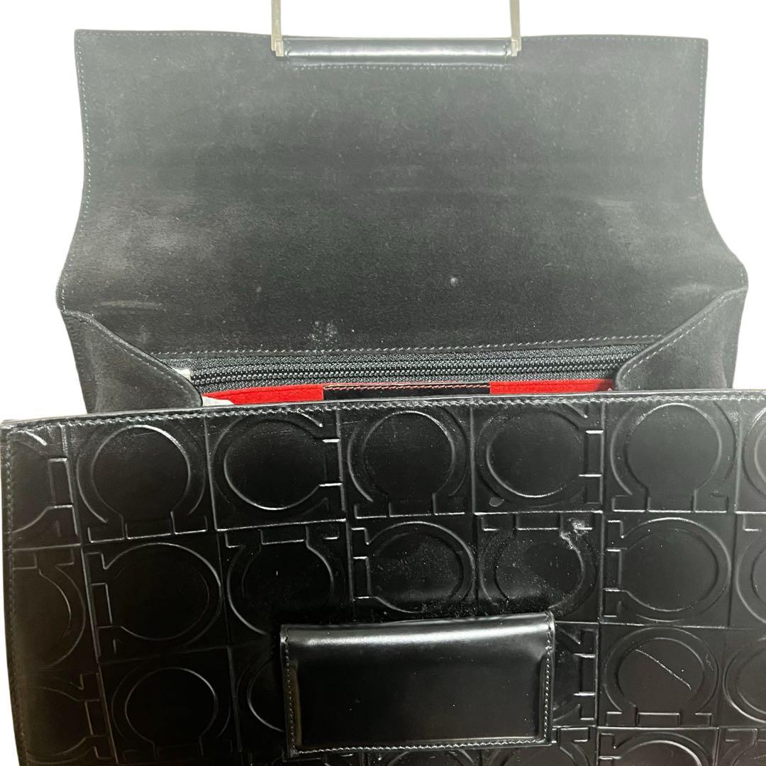 ふー✨ Salvatore Ferragamo ブラックハンドバッグ