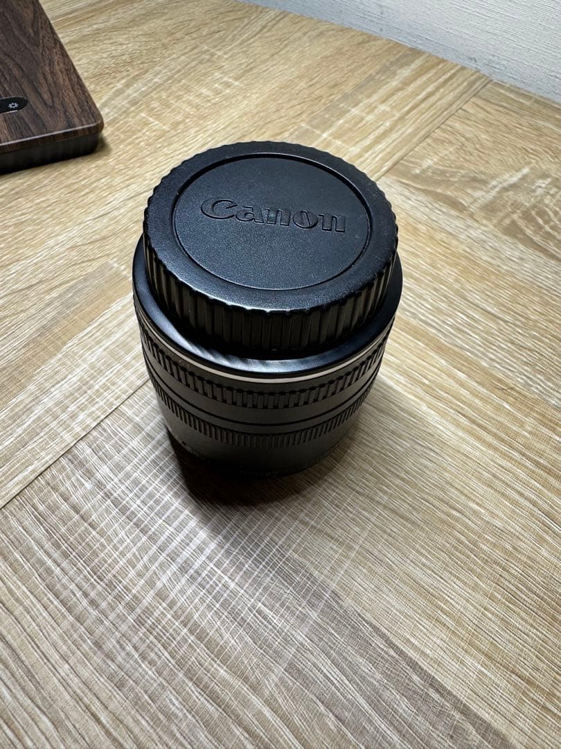 Canon EF 50mm f/2.5 Compact-Macro レンズ