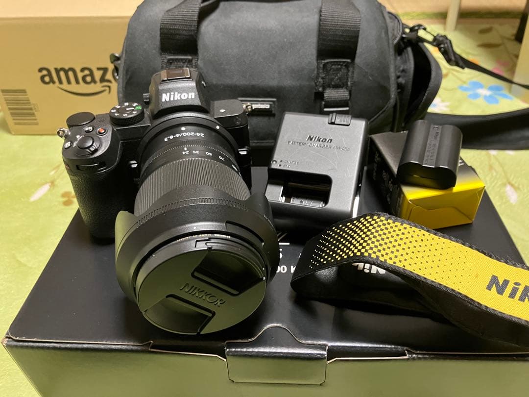 Nikon Z 24-70mm f/4 S ミラーレス一眼