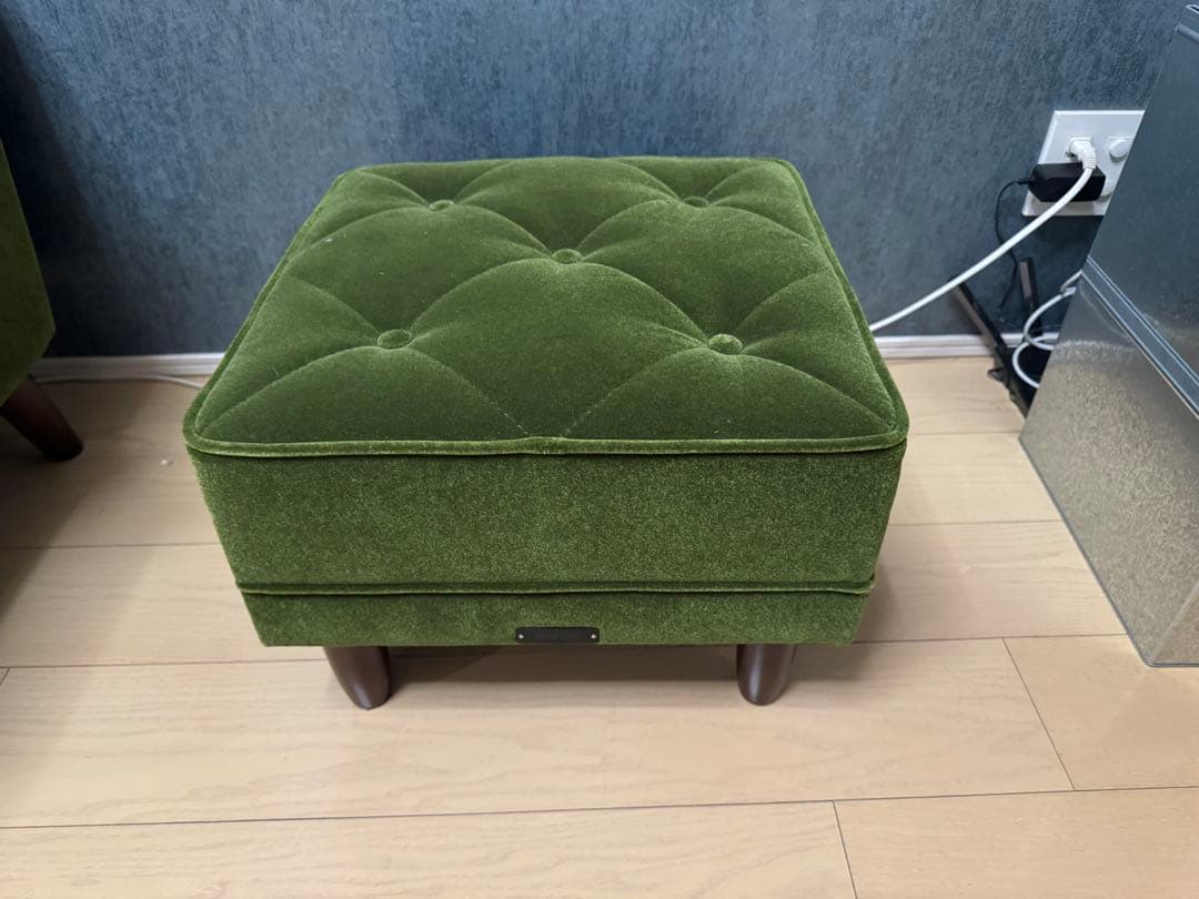 カリモク60 オットマン　スツール　モケットグリーン