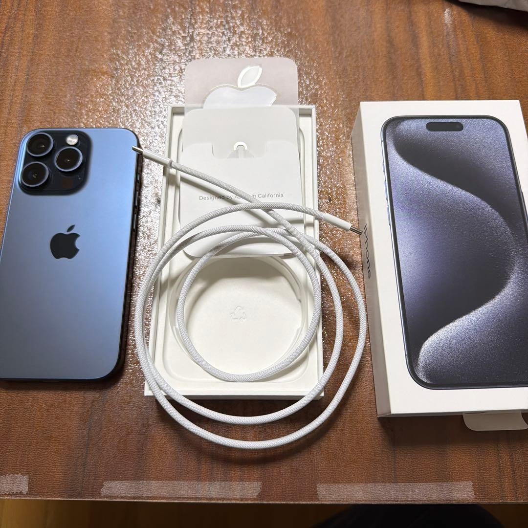 iPhone 15 Pro ブルーチタニウム 256GB SIMフリー