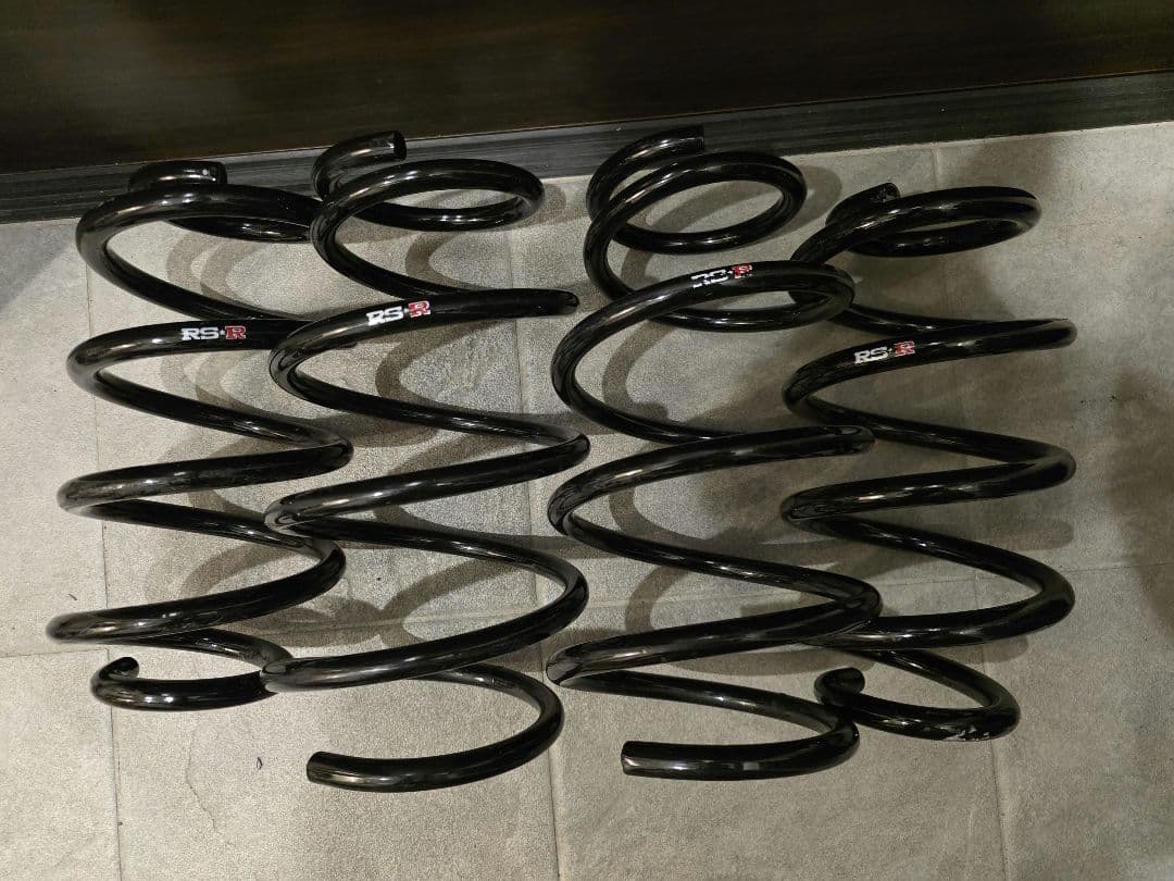 RS★R　ダウンサス T948w　30ヴェルファイアハイブリット後期