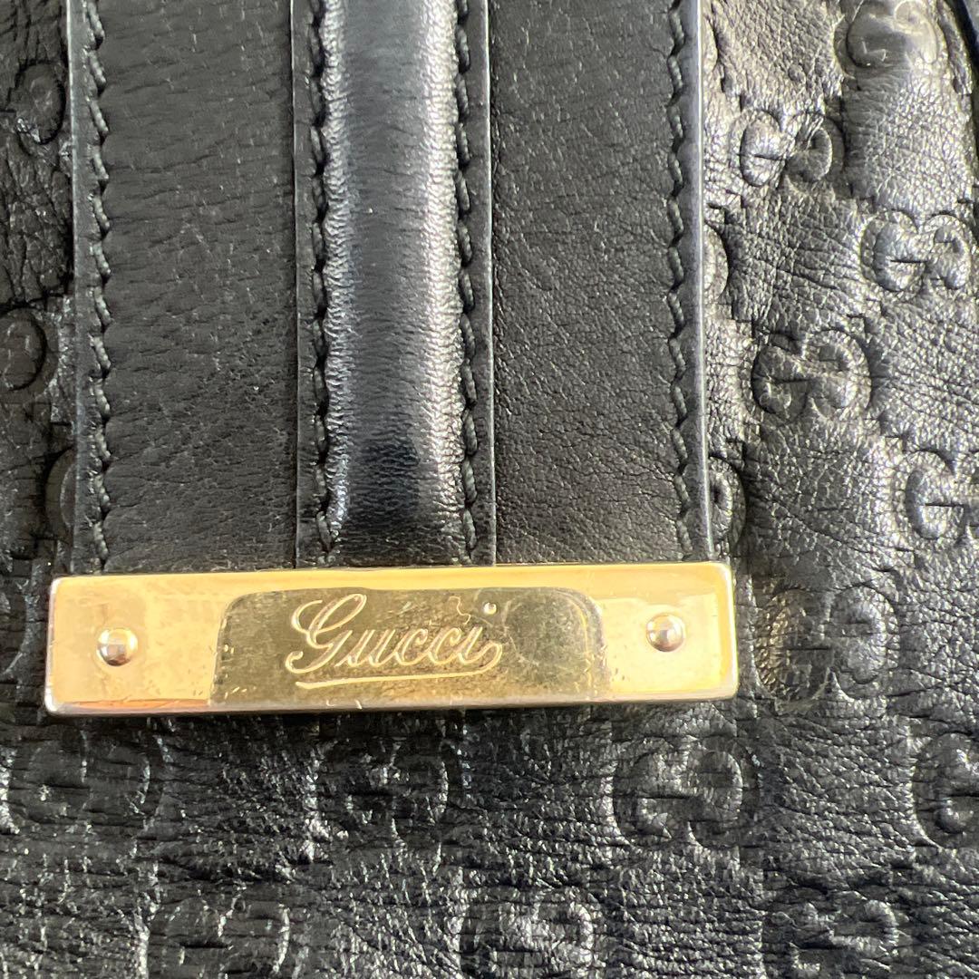 Gucci 黒 ロゴ入り ハンドバッグ