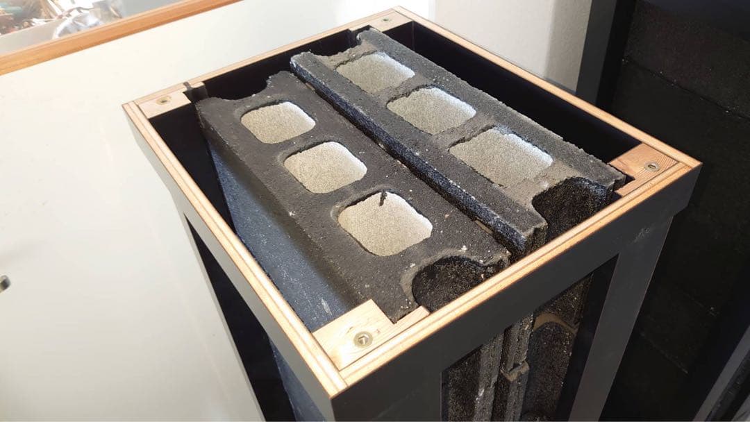 100万円した スピーカー台 某テレビ局 編集室 の 特注品 左右で295kg