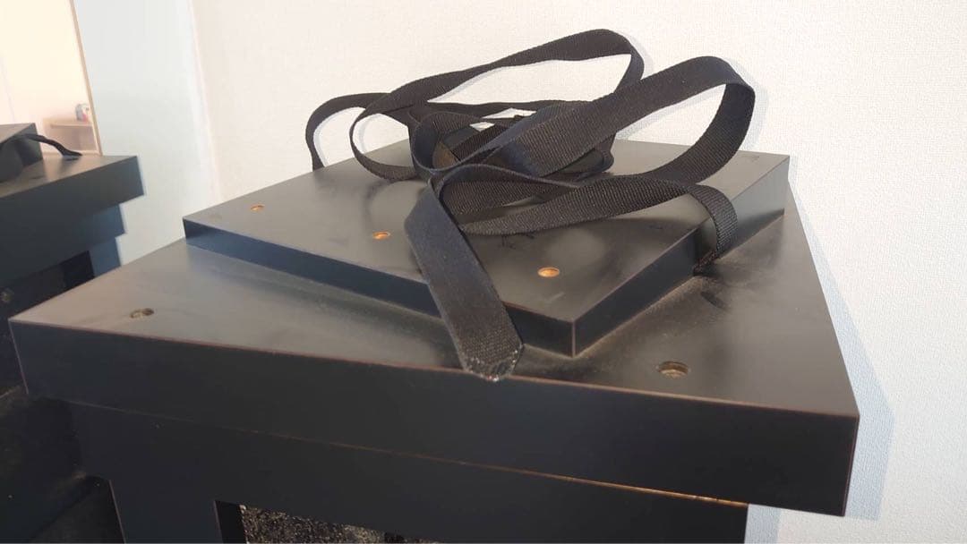 100万円した スピーカー台 某テレビ局 編集室 の 特注品 左右で295kg