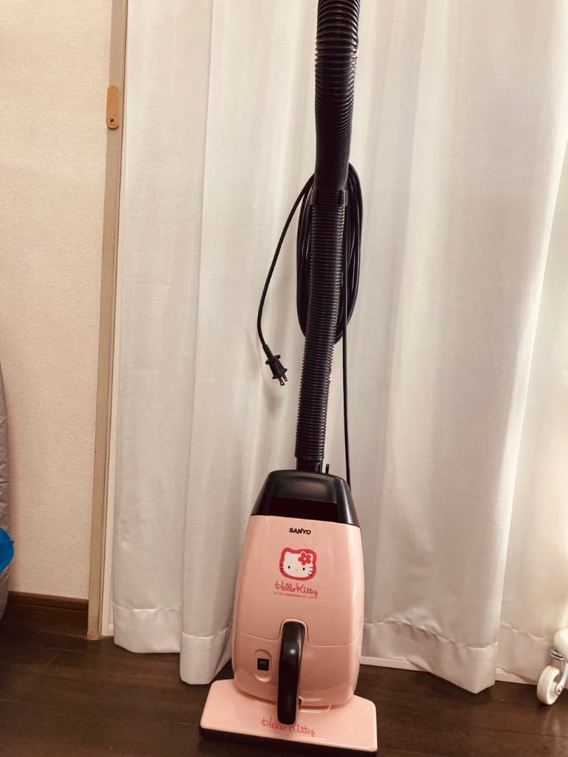 SANYO Hello Kitty掃除機（キャニスター）