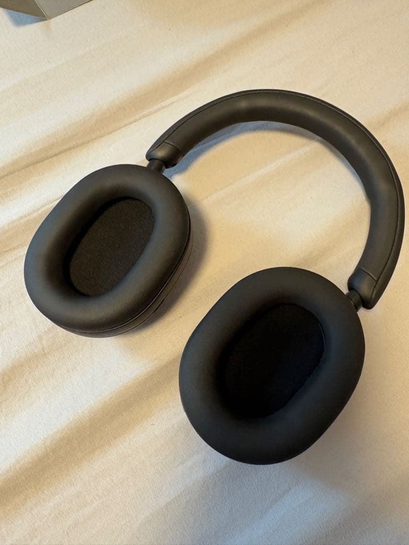 SONY ソニー　WH-1000XM5(B) ワイヤレスヘッドホン ブラック