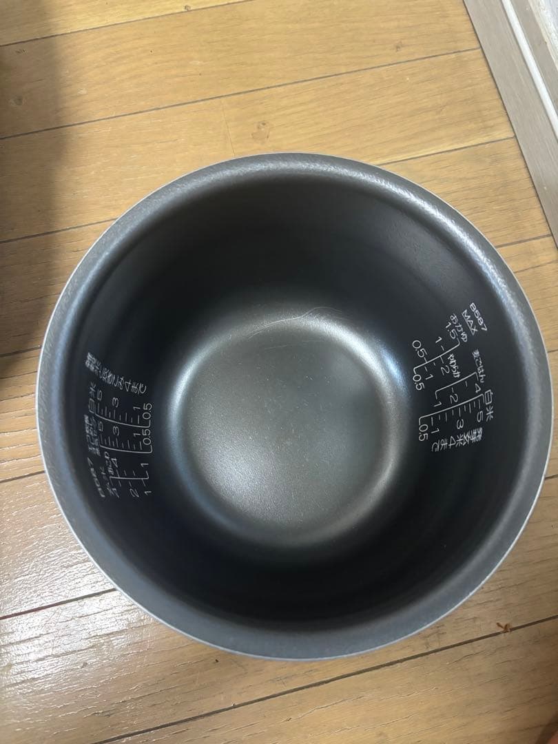 ZOJIRUSHI　NW-VH10TA　IH炊飯ジャー2022年製