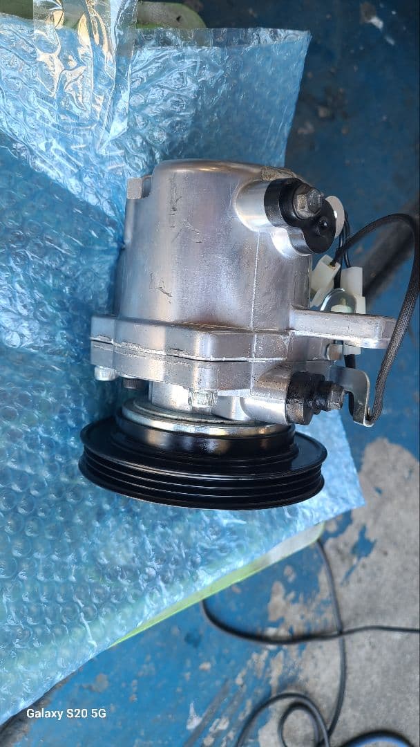 タント L375S L575S エアコンコンプレッサー 88320-B2060