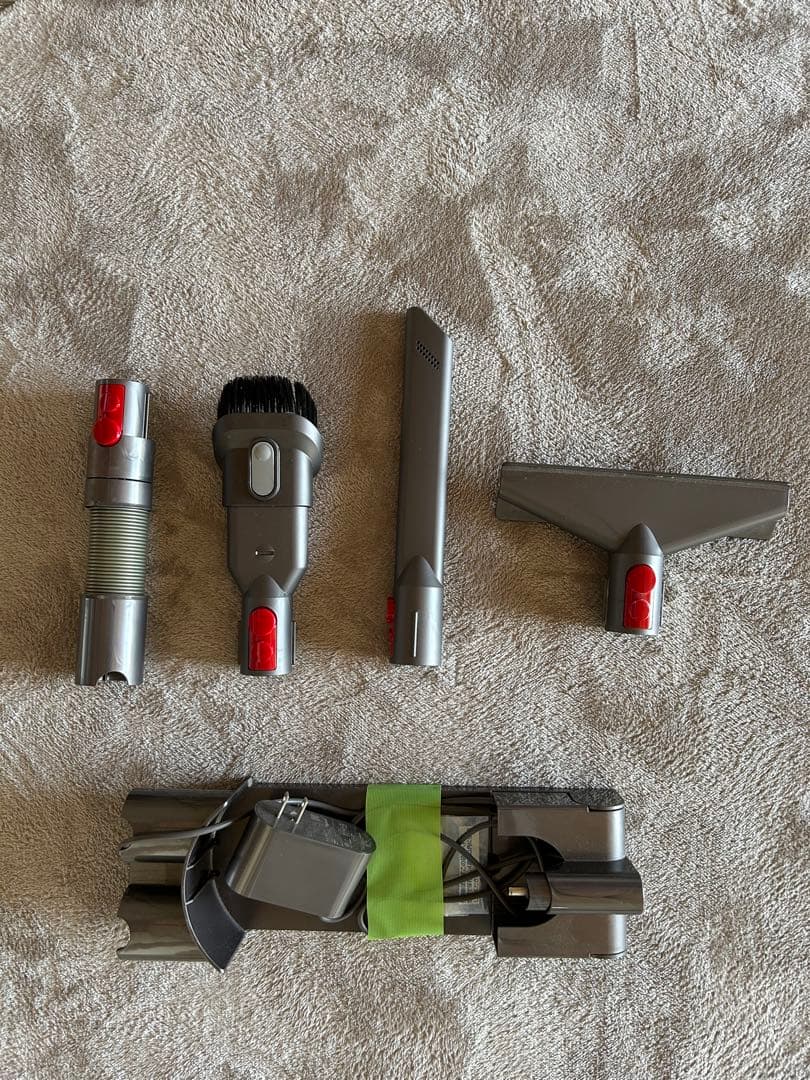 Dyson 掃除機 v7 fluffy origin 各種アタッチメント付き