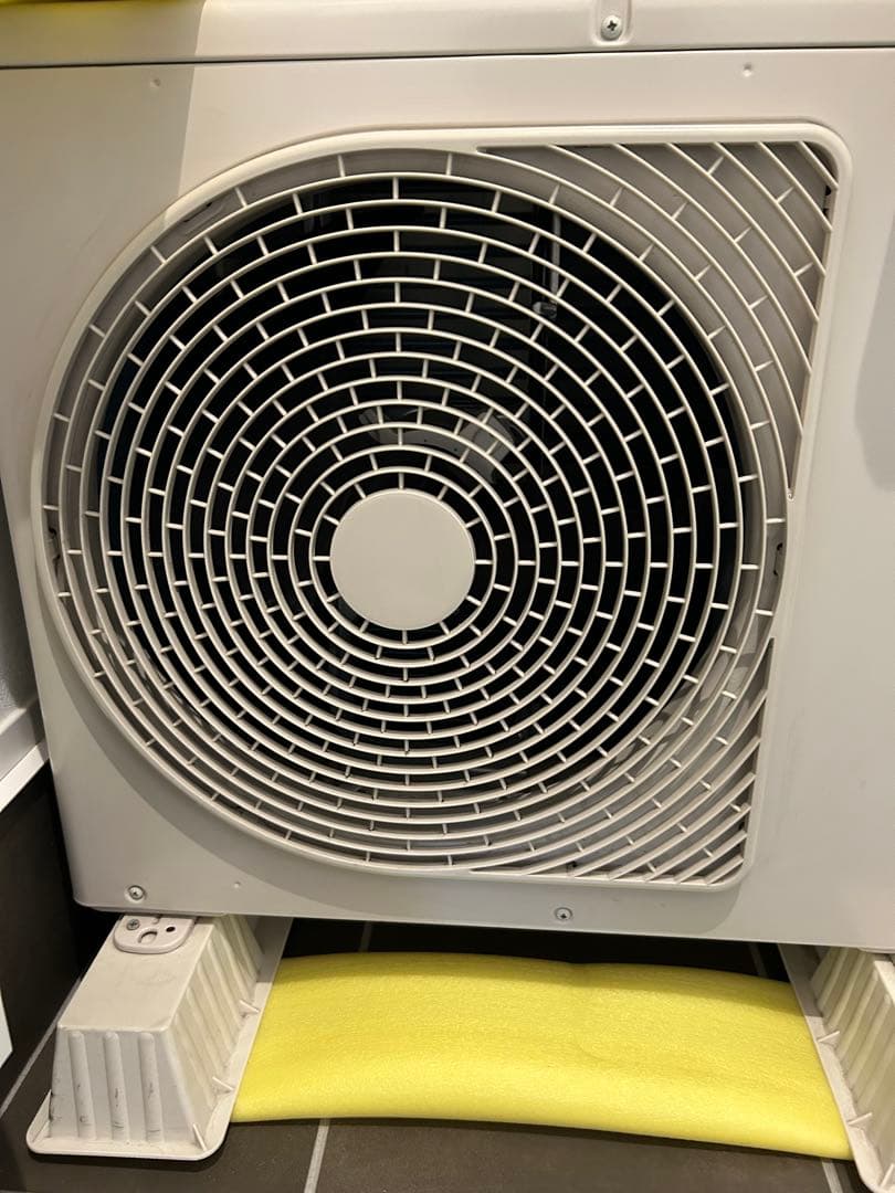 東芝 エアコン RAS-K221E3X(W) 2023年　6畳