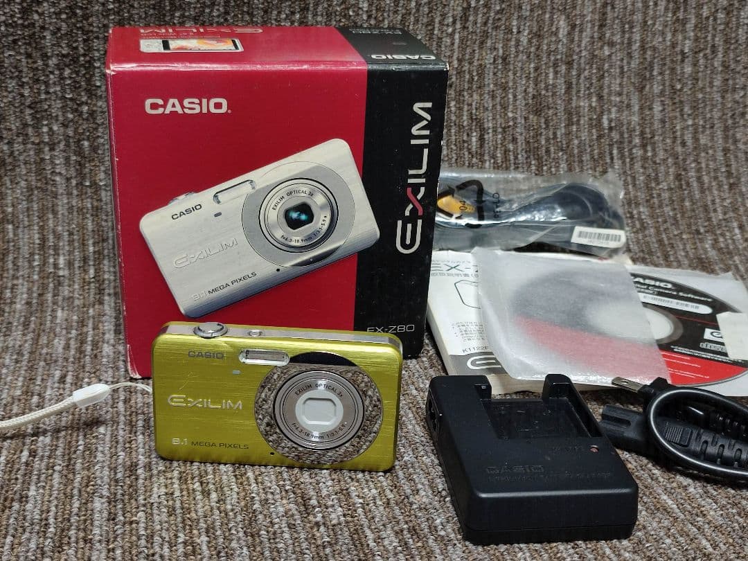 CASIO EXILIM EX-Z80 カシオ デジカメ　コンデジ