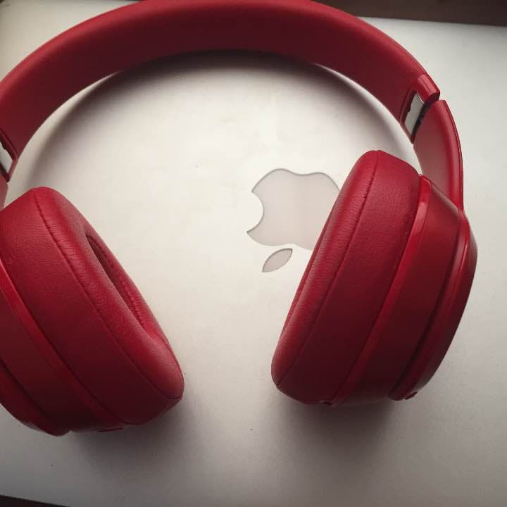 ヘッドホン Beats solo 2 wireless